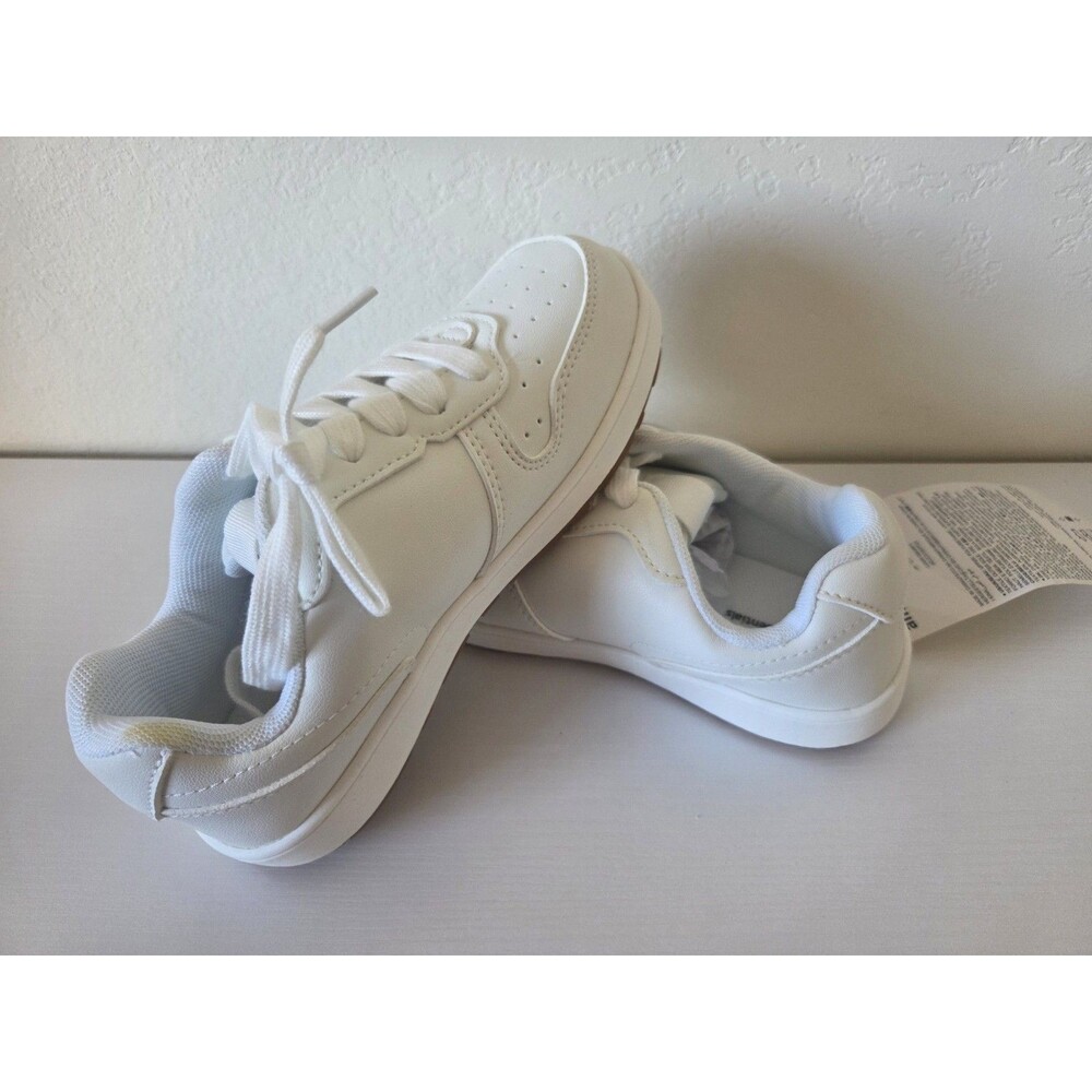 Amazon Essentials Unisex Kids White Low Top Lace-Up Sneakers US 13 EU 31